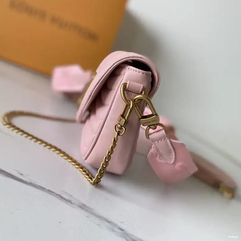 Bags LV 208B570105 0623
